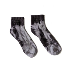 Load image into Gallery viewer, Hand-Dyed Ankle Socks