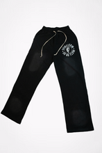 Load image into Gallery viewer, Panther Washed Sweatpants
